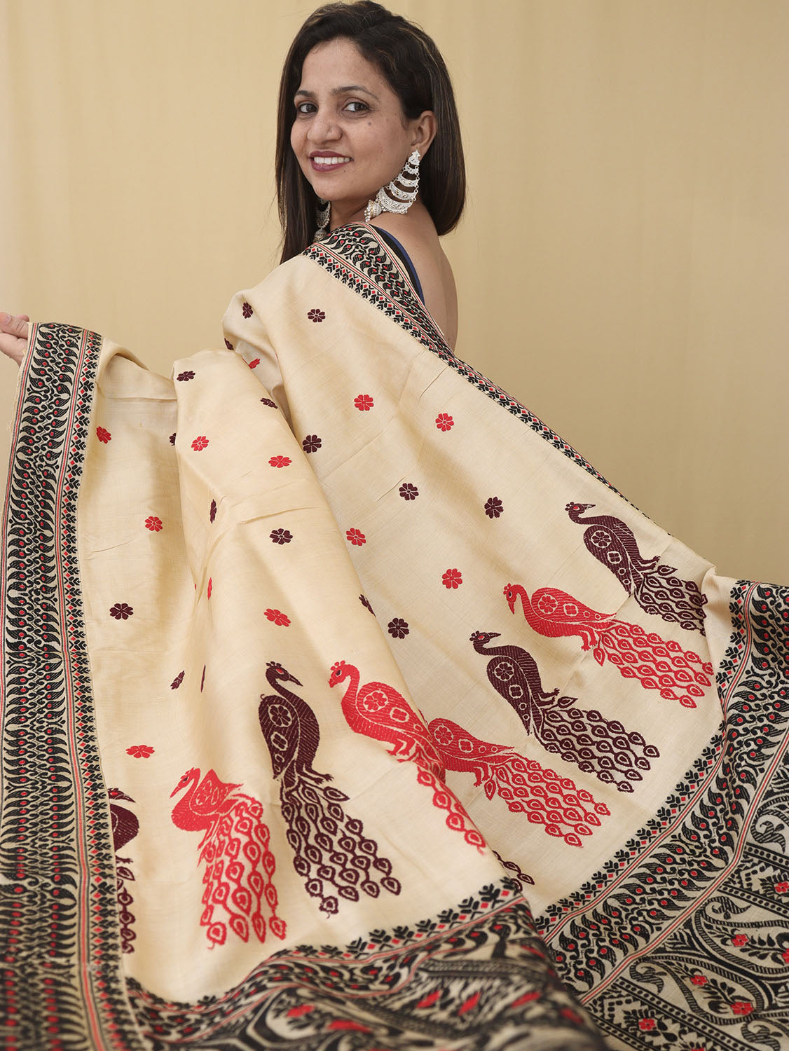 Cream Handloom Aasam Tussar Silk Saree - Luxurion World