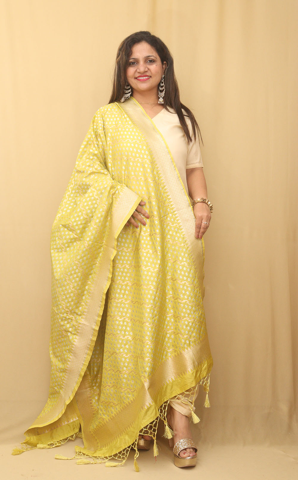 Green Banarasi Silk Dupatta - Luxurion World