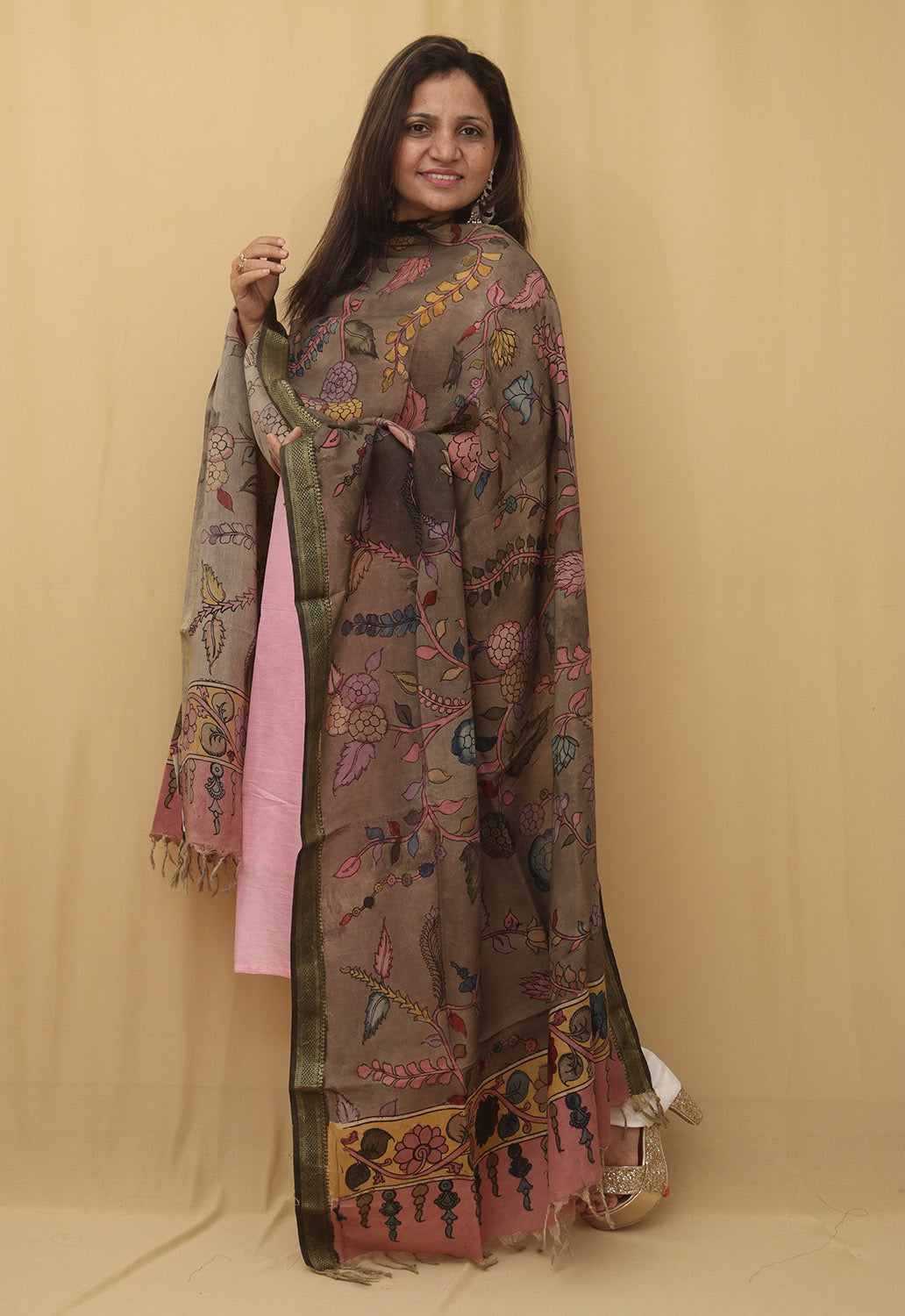 Stylish Multicolor Kalamkari Silk Dupatta for a Chic Look - Luxurion World