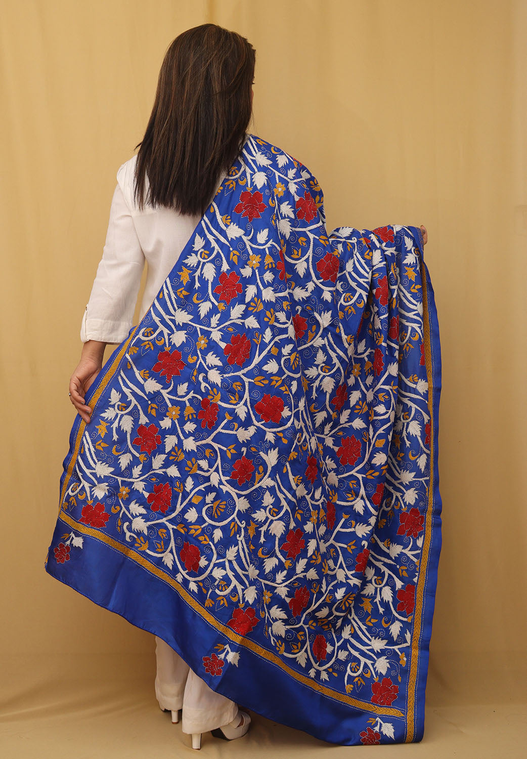 Stunning Blue Kantha Silk Dupatta with Hand Embroidery - Luxurion World