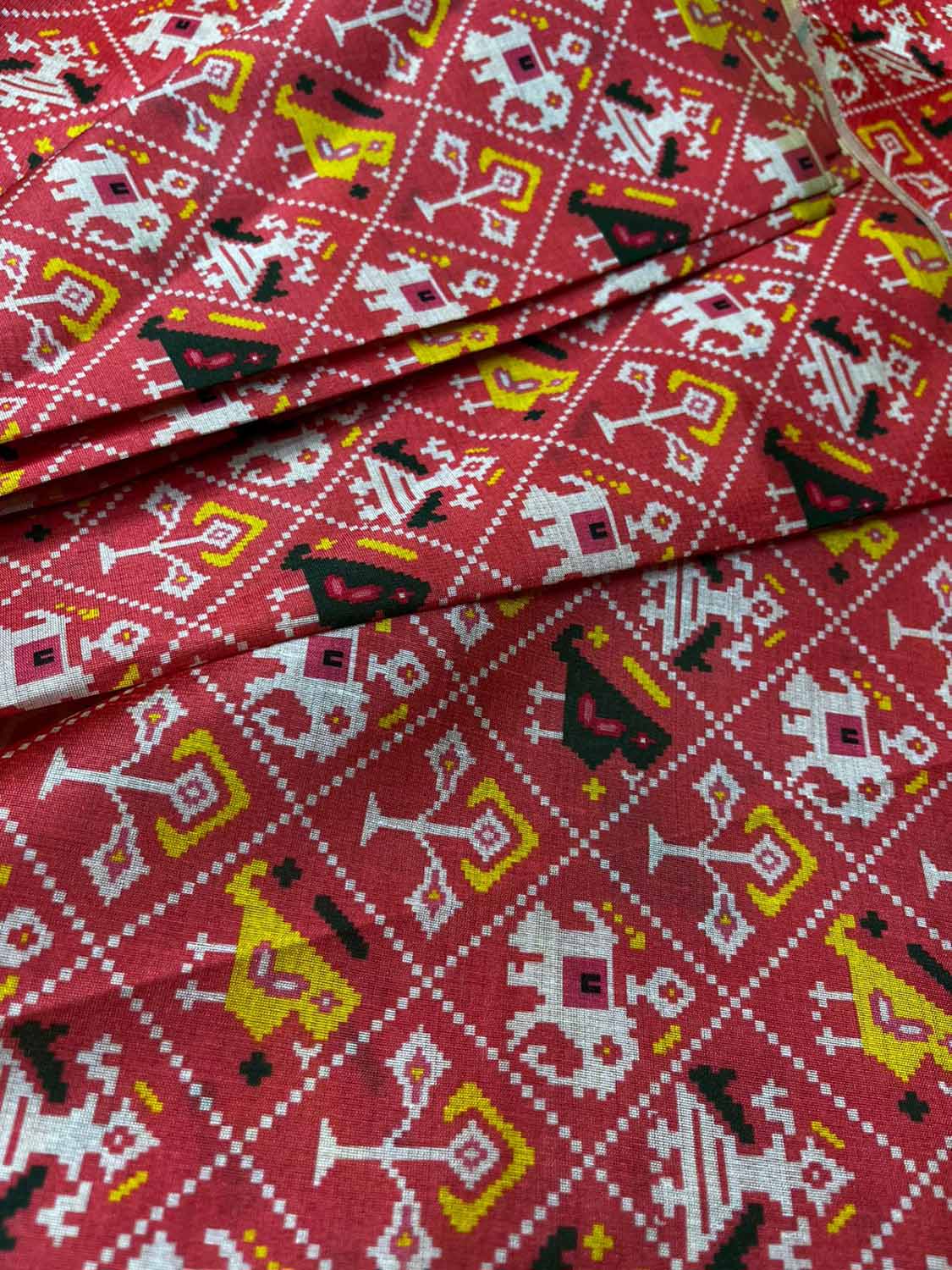 Pink Digital Printed Patola Design Tussar Silk Fabric ( 1 Mtr ) - Luxurion World