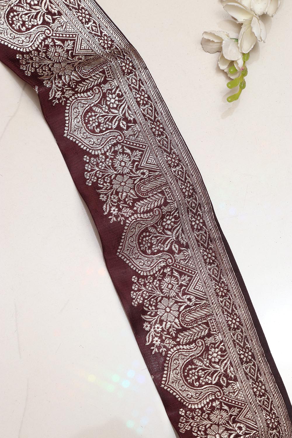 Maroon Banarasi Handloom Vintage Pure Silk Border Lace ( 1 Mtr ) - Luxurion World