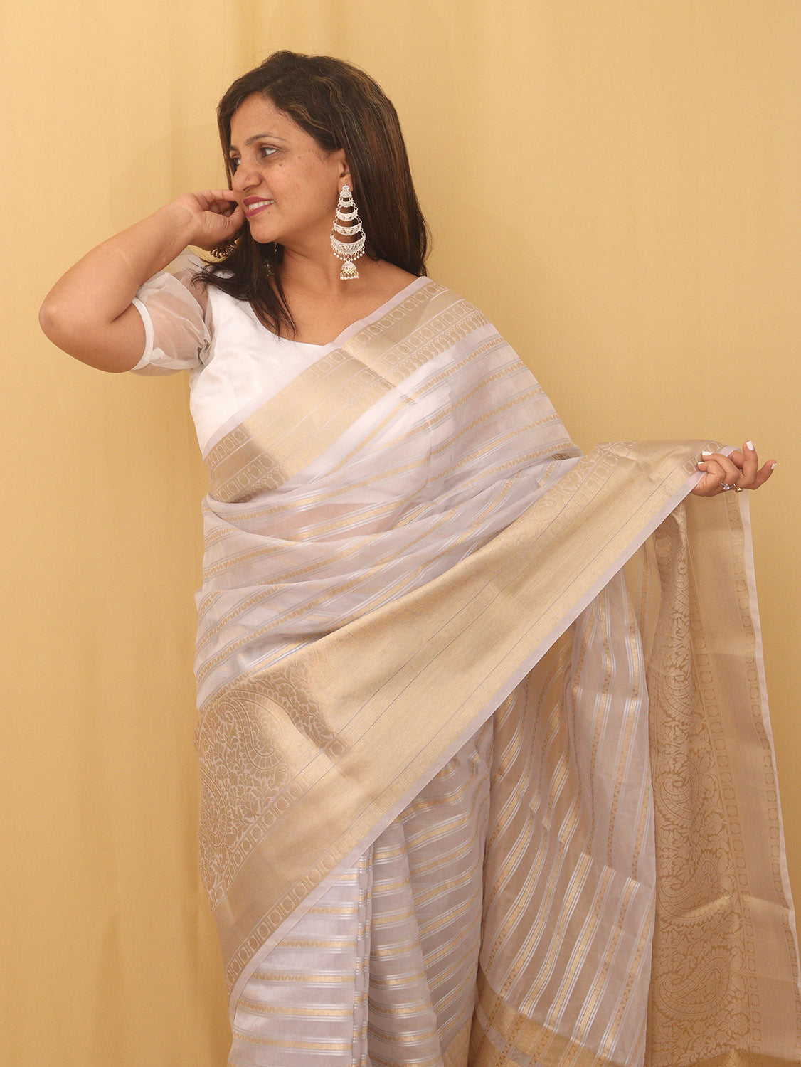 Luminous Lavender: Handloom Banarasi Organza Silk Saree - Luxurion World
