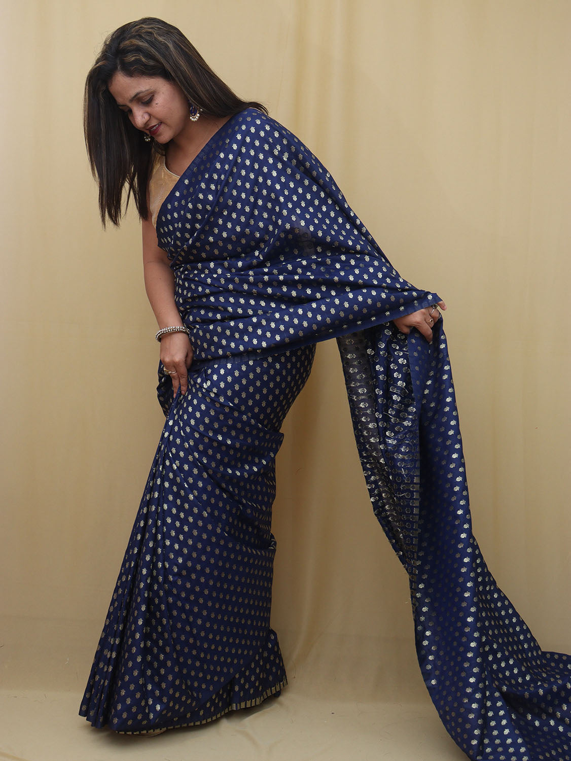 Blue Banarasi Silk Zari Booti Design Saree - Luxurion World