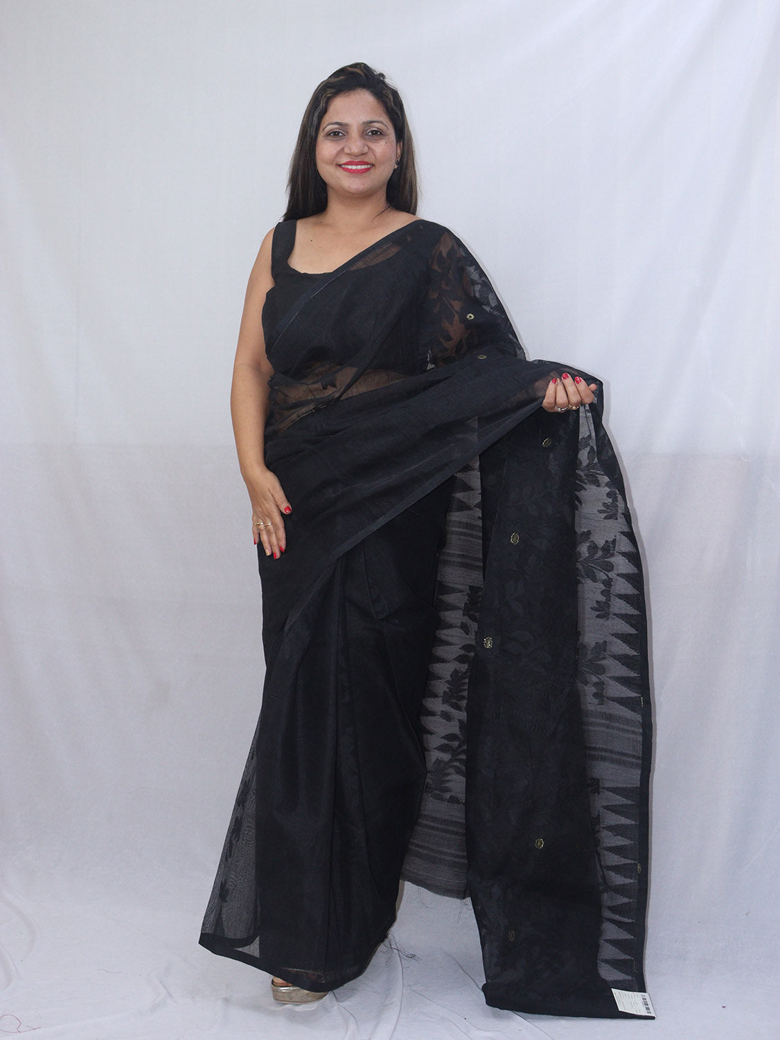 Stunning Black Dhakai Jamdani Cotton Saree - Perfect for Any Occasion! - Luxurion World