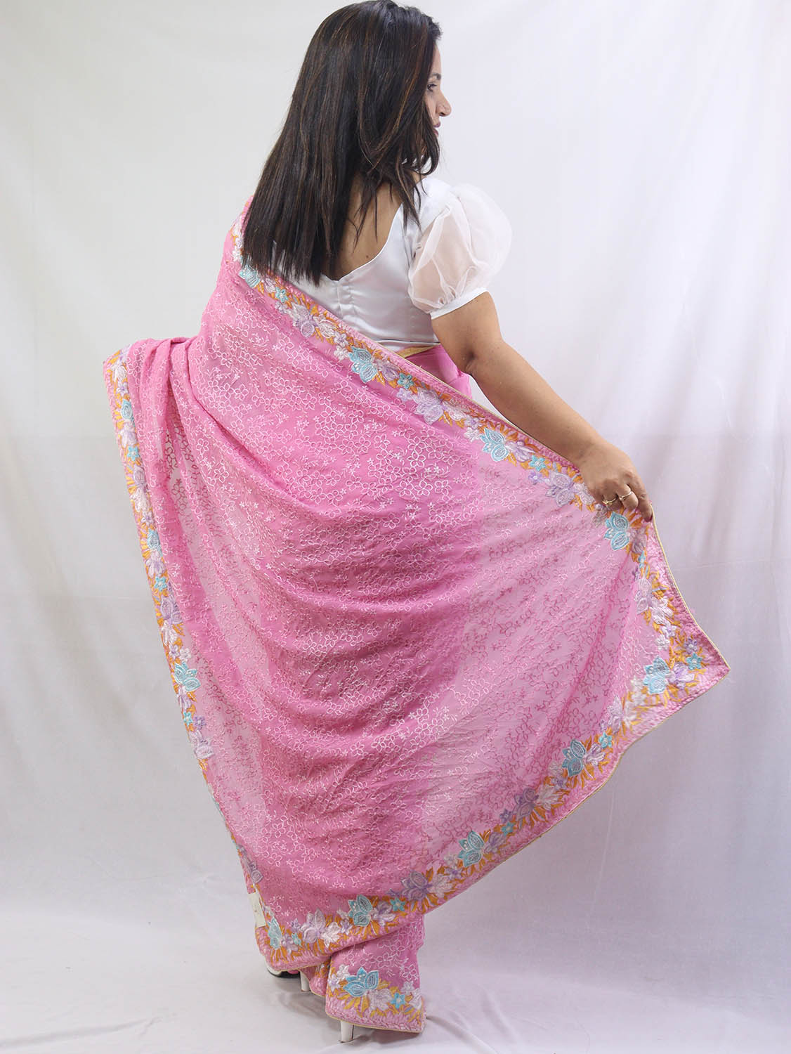 Stunning Pink Georgette Saree with Intricate Thread Work Embroidery - Luxurion World