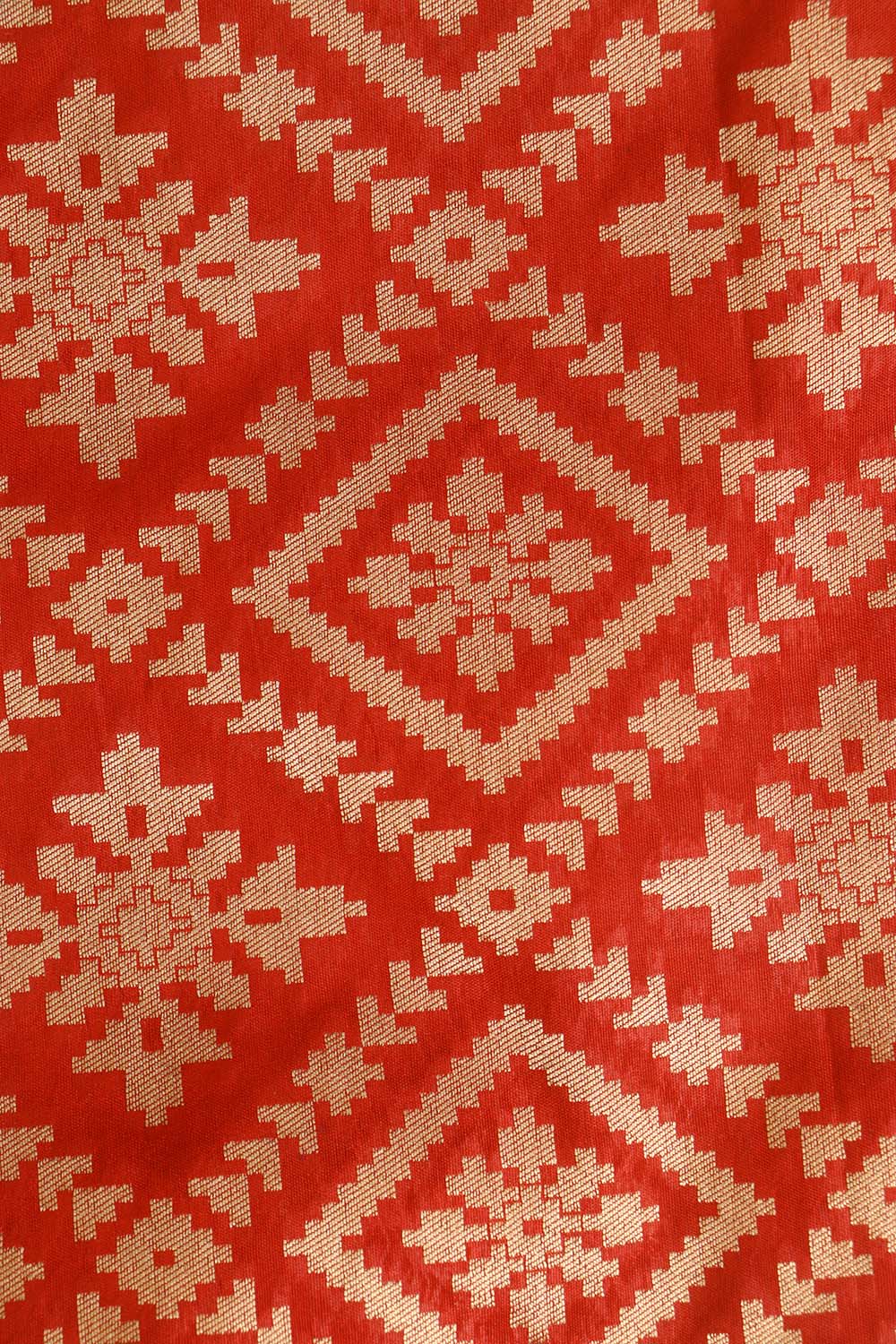 Red Banarasi Silk Suit With Banarasi Pure Katan Silk Kadwa Dupatta - Luxurion World