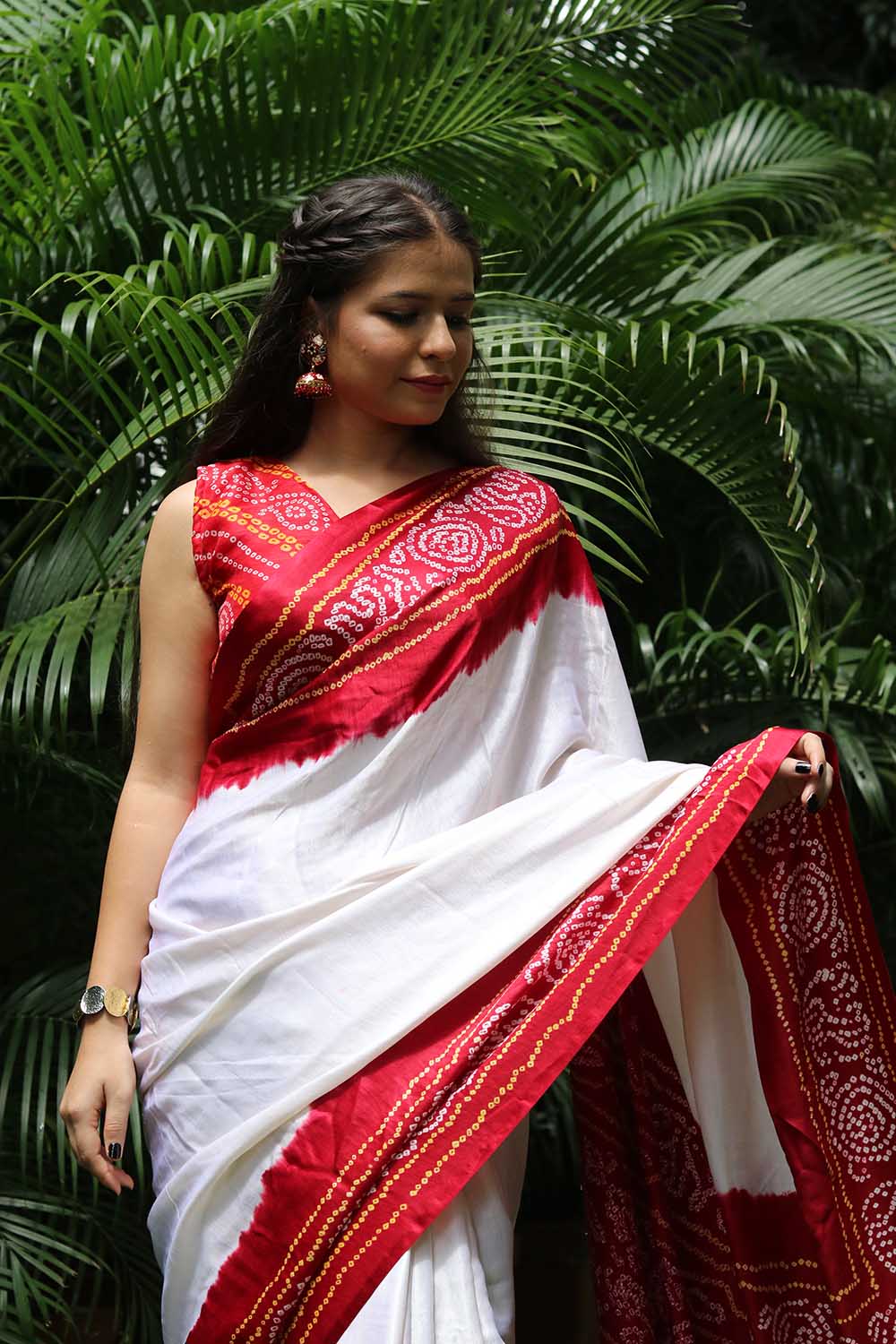 Stunning Off White Bandhani Gajji Silk Saree - Perfect for Any Occasion - Luxurion World