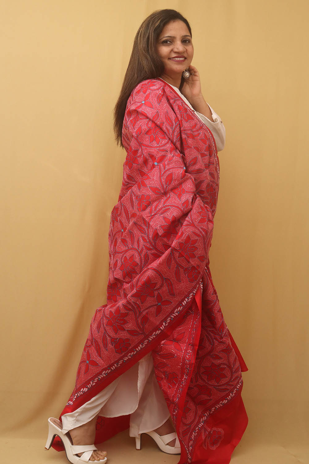 Red Hand Embroidered Kantha Banglore Silk Dupatta - Luxurion World