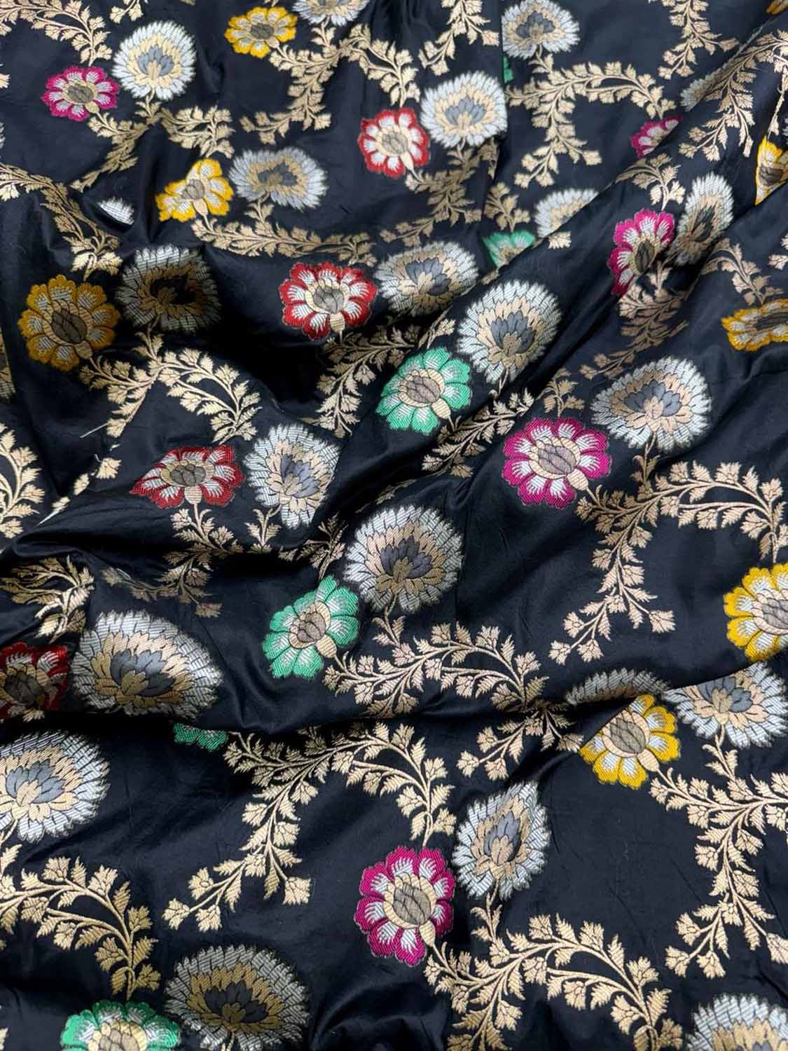 Elegant Black Banarasi Meenakari Silk Saree - Luxurion World