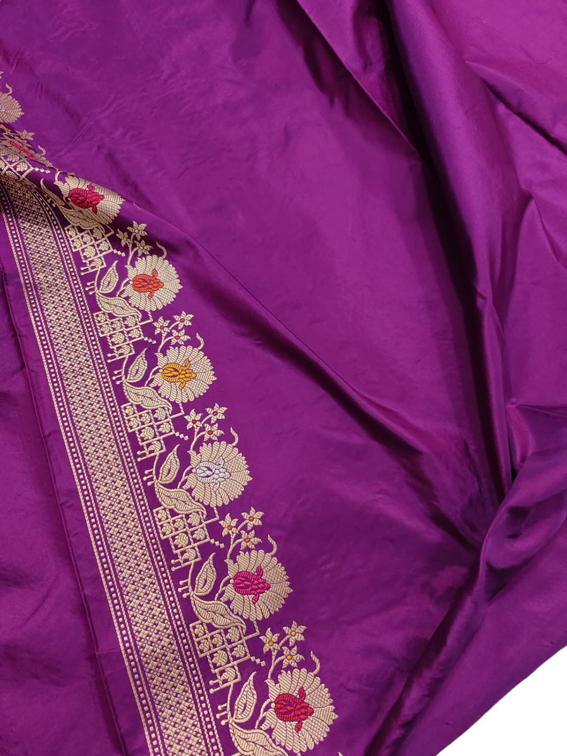 Purple Banarasi Handloom Pure Katan Silk Kadwa Meenakari Saree - Luxurion World