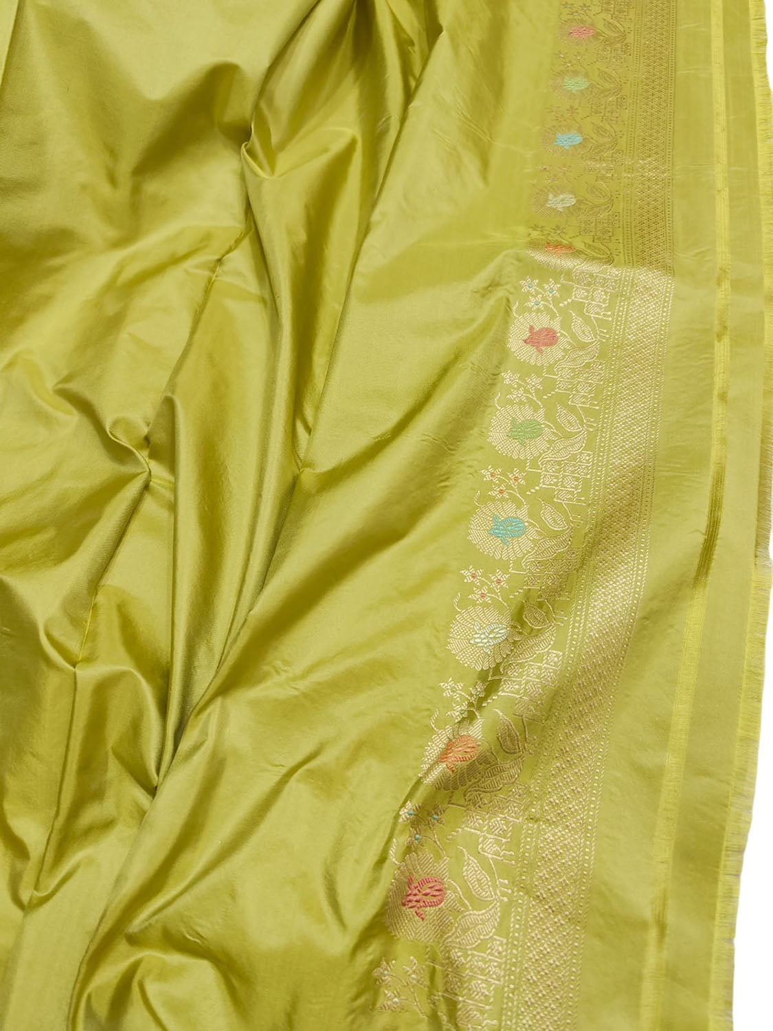 Green Banarasi Handloom Pure Katan Silk Kadwa Meenakari Saree - Luxurion World