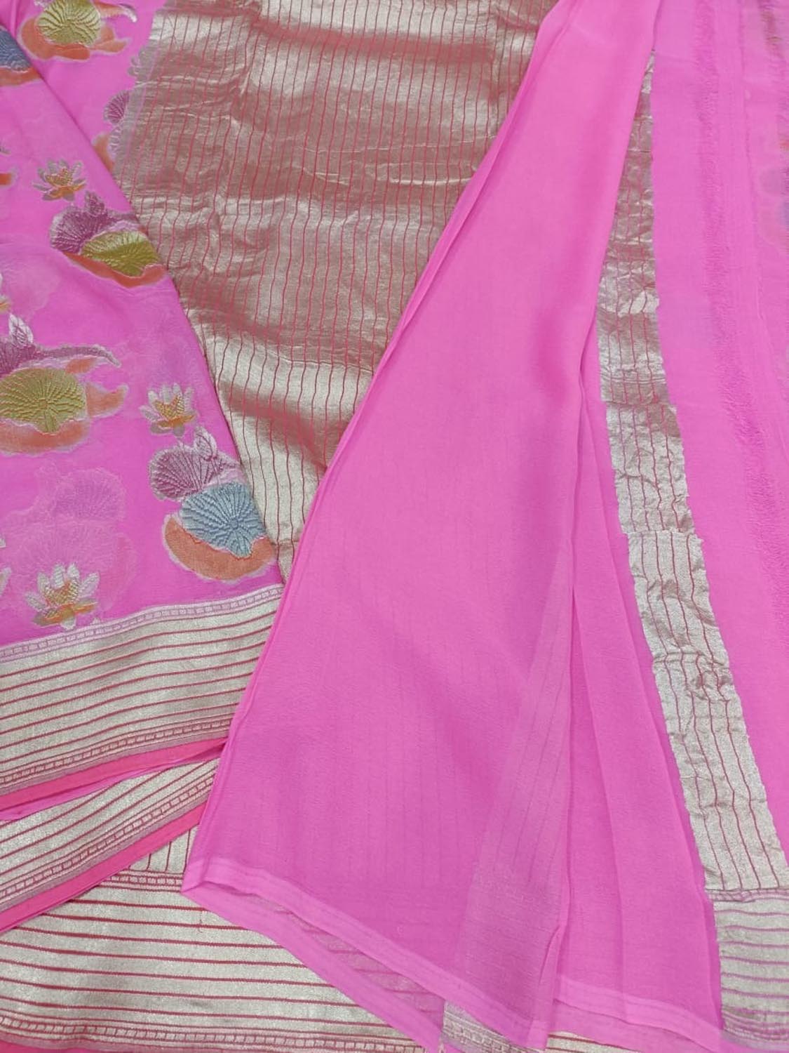Pink Handloom Banarasi Georgette Brush Dye Saree - Luxurion World