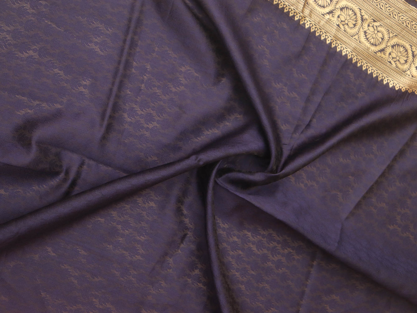 Red Banarasi Cotton Silk Saree - Luxurion World