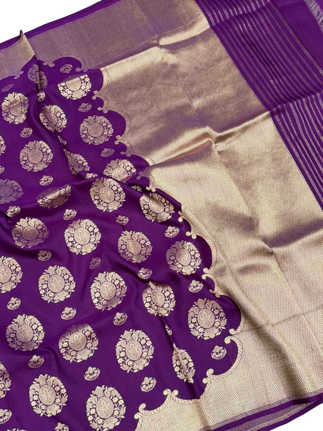 Purple Handloom Banarasi Pure Katan Silk Flower Design Saree - Luxurion World