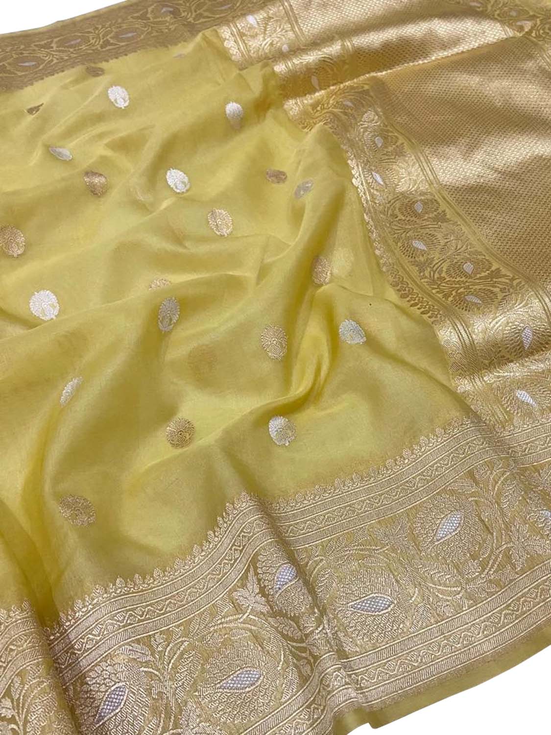 Yellow Handloom Banarasi Pure Kora Silk Saree - Luxurion World