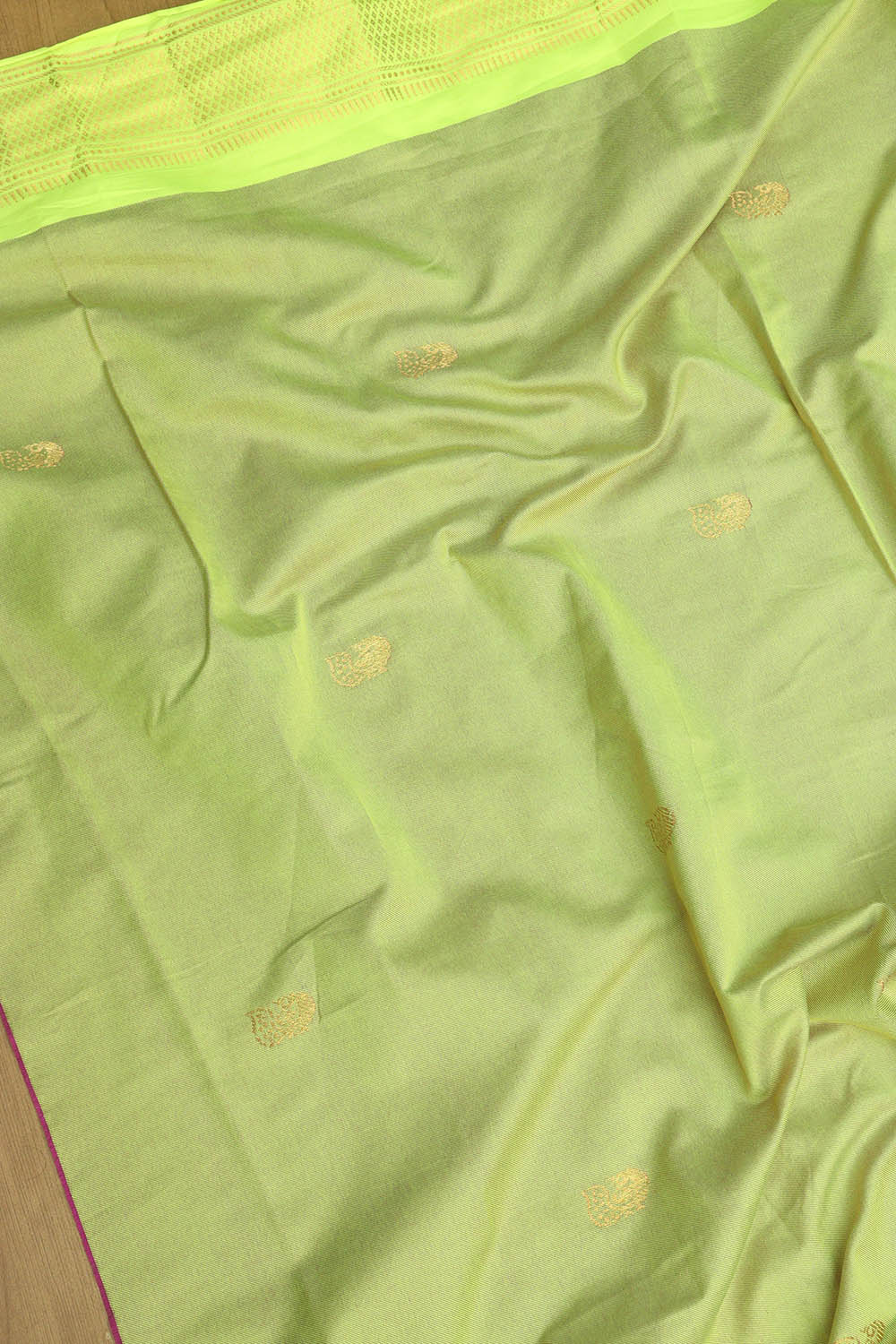 Green Bhagalpur Silk Saree - Luxurion World