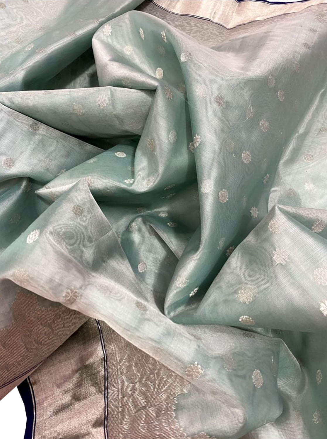 Green Chanderi Handloom Katan Organza Silk Saree: Pure Elegance - Luxurion World