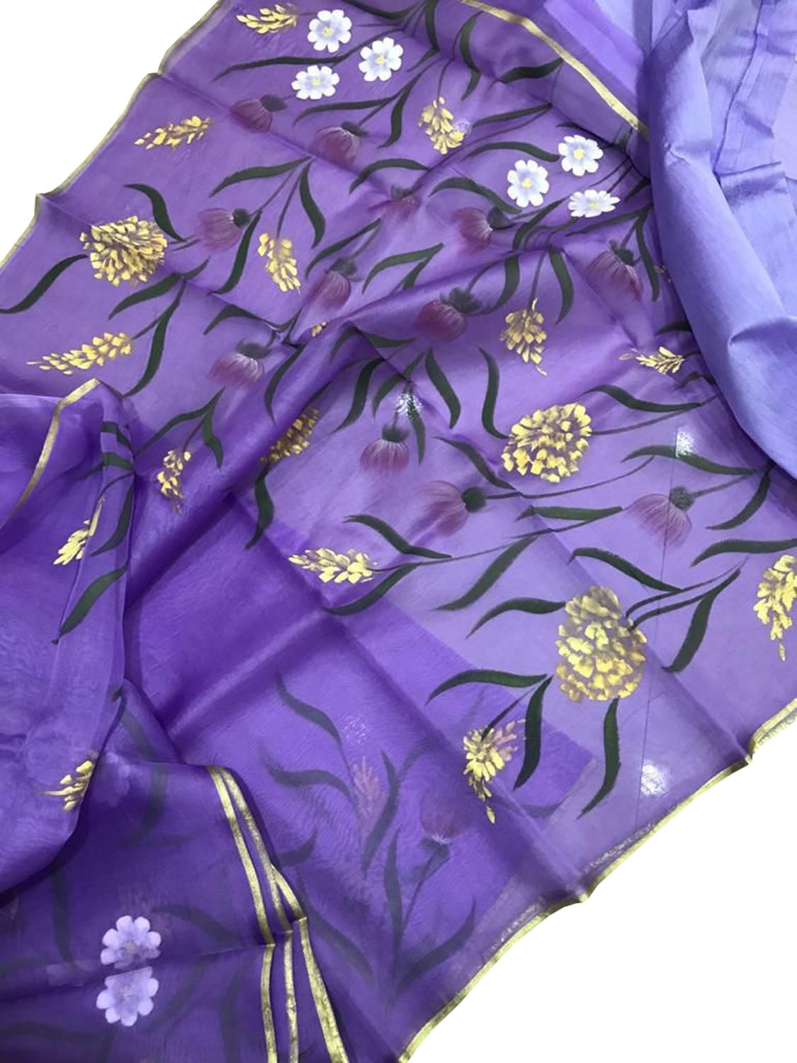 Exquisite Purple Organza Saree with Zari Border - Hand Painted Beauty - Luxurion World