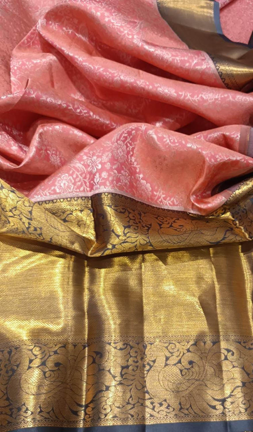 Pure Silk Pink Handloom Kanjeevaram Saree: Traditional Elegance - Luxurion World