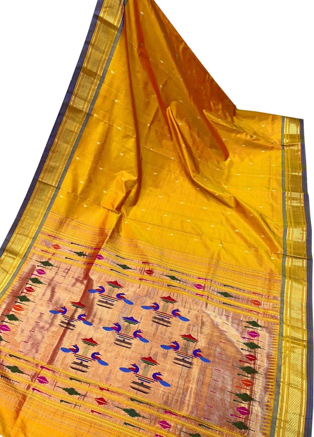 Pure Silk Yellow Handloom Paithani Saree with Maharani Pallu - Luxurion World