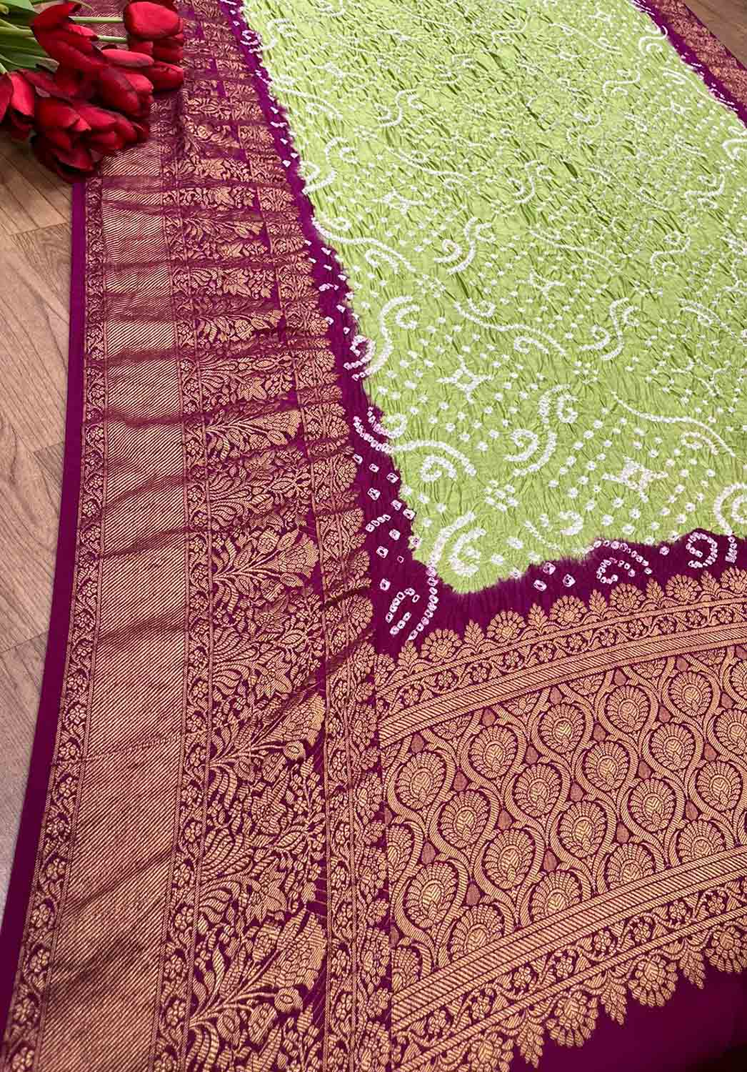 Green Bandhani Kanjeevaram Border Silk Dupatta - Pure Elegance - Luxurion World