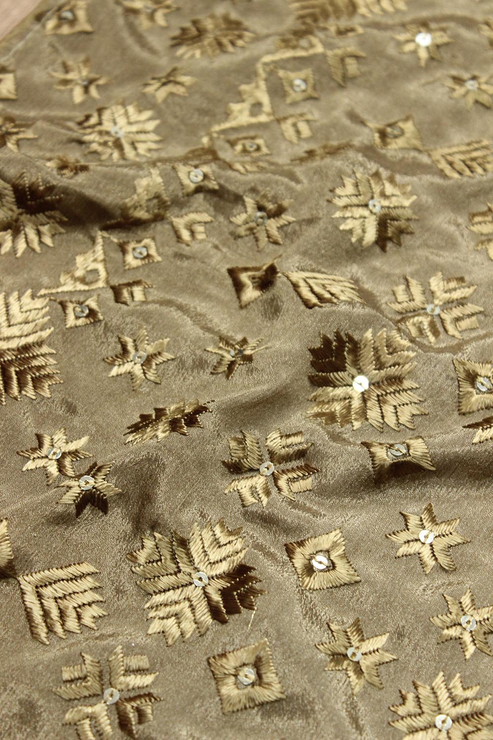 Pastel Embroidered Phulkari Chinon Dupatta - Luxurion World