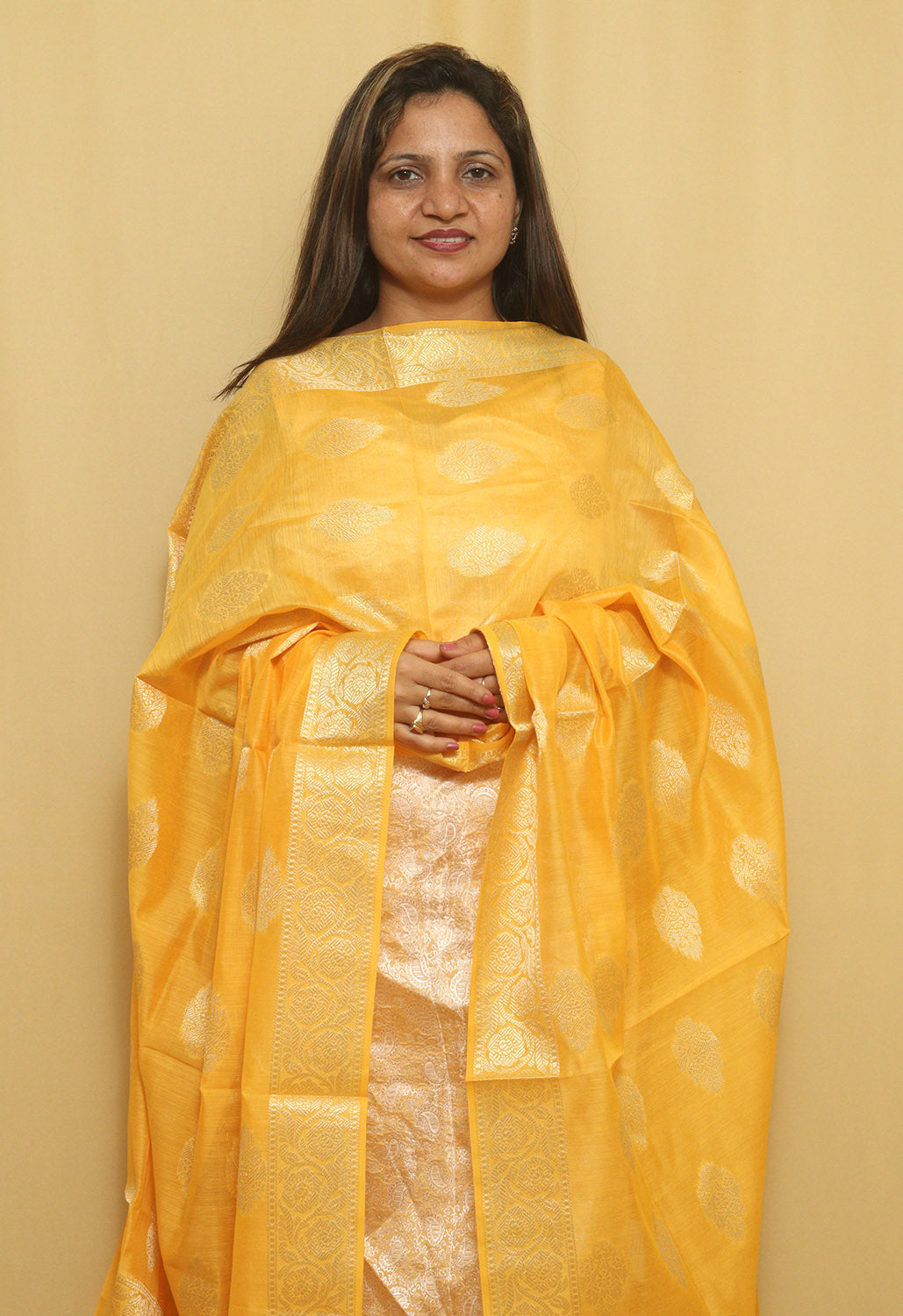 Radiant Yellow Banarasi Silk Dupatta: Elevate Your Ethnic Style! - Luxurion World