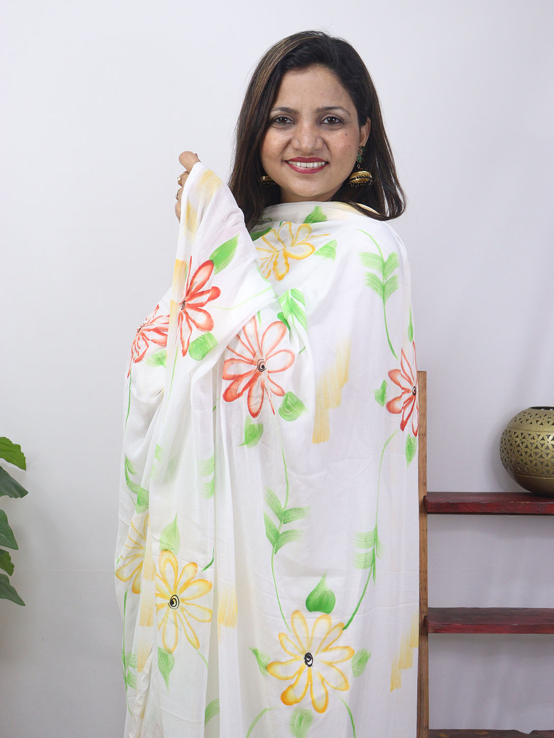 White Hand Painted Chiffon Dupatta - Luxurion World
