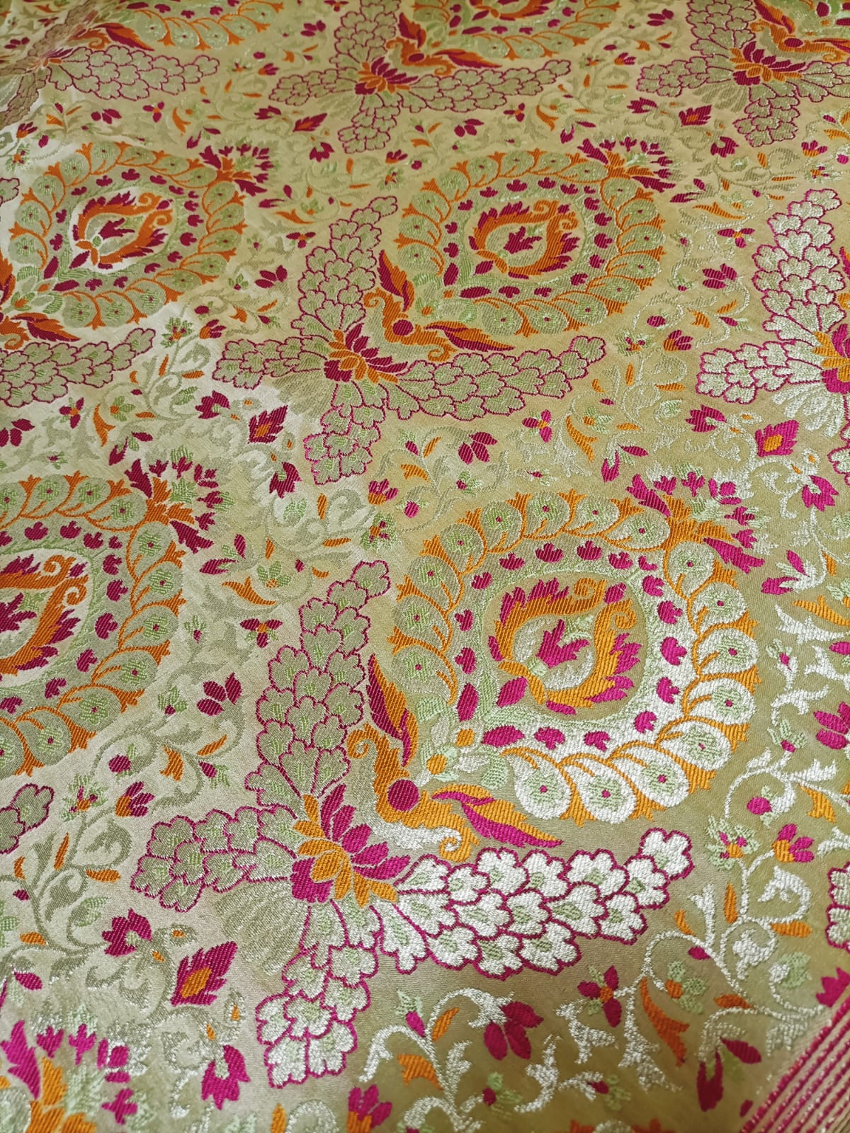 Pastel Banarasi Kimkhwab Silk Meenakari Fabric ( 1 Mtr ) - Luxurion World
