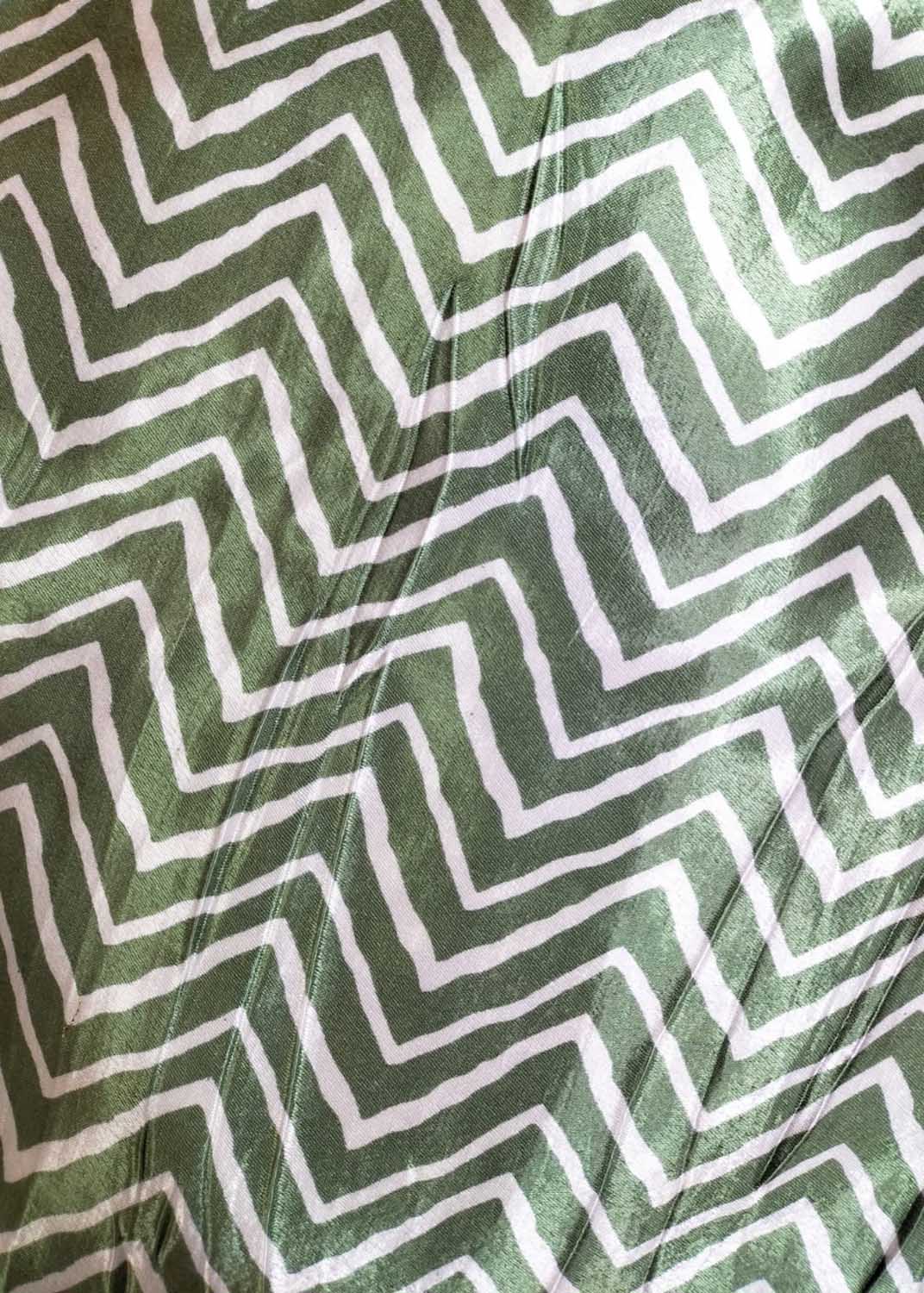 Green Digital Printed Gajji Silk Zig Zag Design Fabric ( 1 Mtr ) - Luxurion World