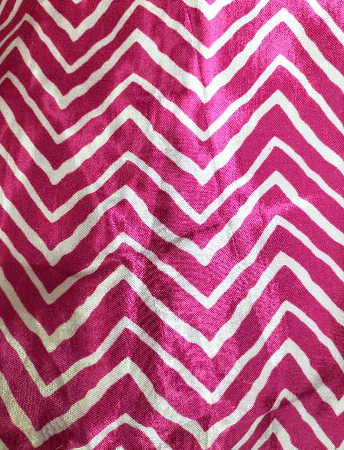 Pink Digital Printed Gajji Silk Zig Zag Design Fabric ( 1 Mtr ) - Luxurion World