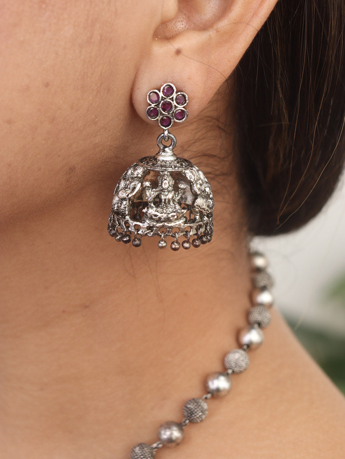 Radiant Elegance: Luxurionworld's Exclusive Necklace Set for Unmatched Sophistication - Luxurion World