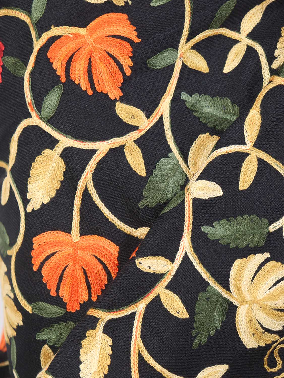 Black Embroidered Kashmiri Aari Work Woollen Stole - Luxurion World