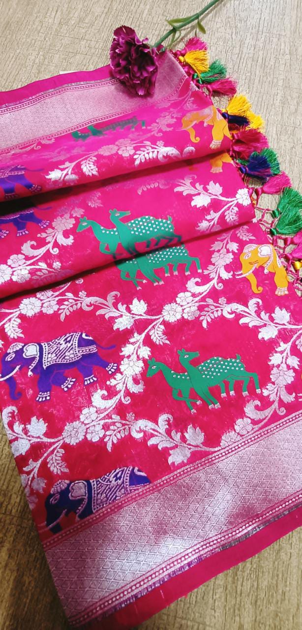 Pink Handloom Banarasi Silk Figure Design Silver Zari Dupatta - Luxurion World