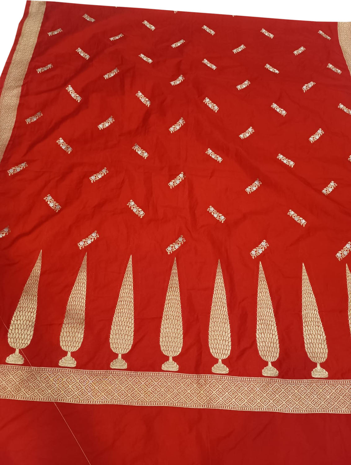 Red Banarasi Silk Dupatta - Luxurion World
