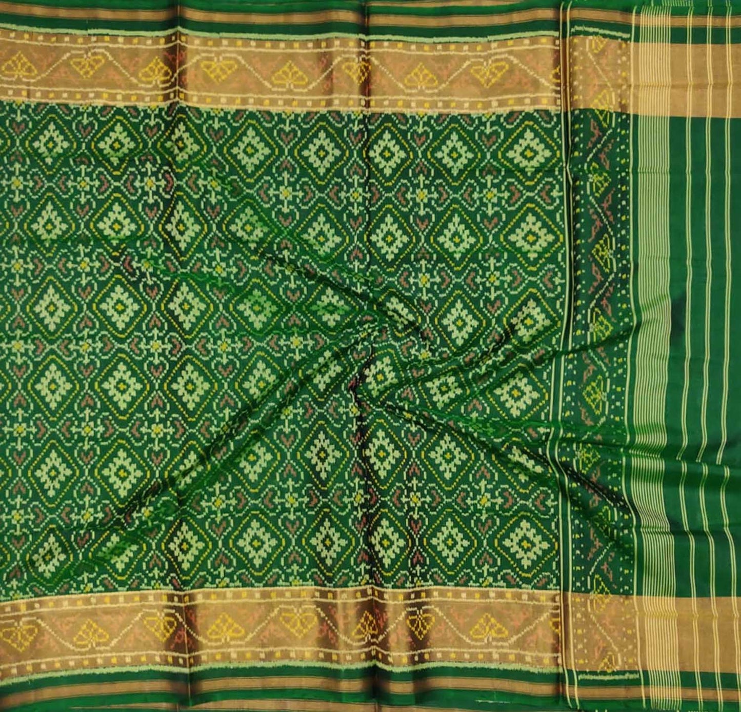 Green Handloom Single Ikat Patola Pure Silk Dupatta - Luxurion World