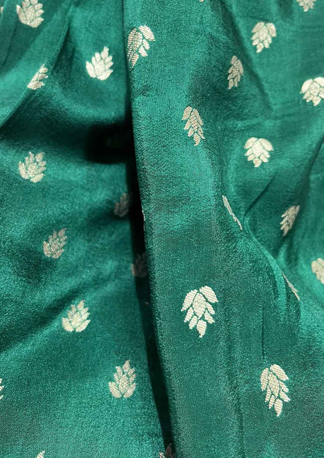 Green Banarasi Silk Fabric ( 1 Mtr ) - Luxurion World