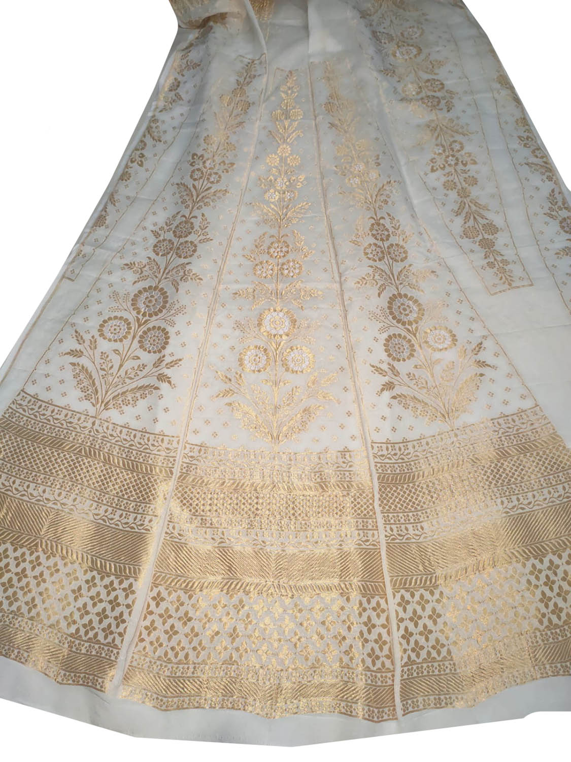 Dyeable Banarasi Handloom Pure Georgette Unstitched Lehenga Set - Luxurion World