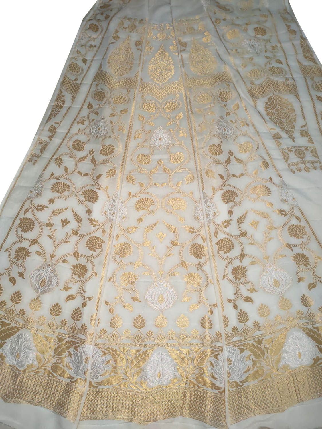 Dyeable Banarasi Handloom Pure Georgette Unstitched Lehenga Set - Luxurion World