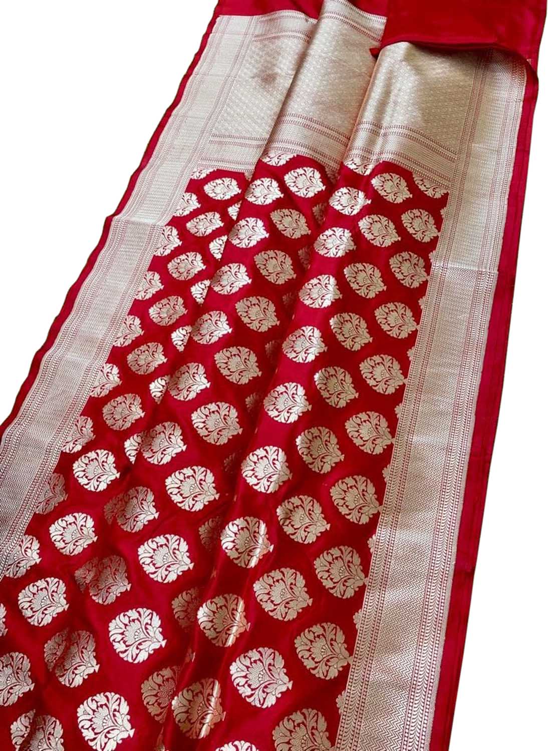 Red Banarasi Handloom Pure Katan Silk Saree - Luxurion World