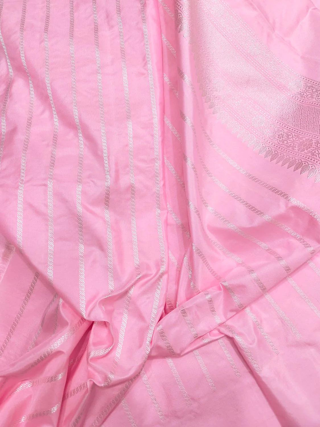 Pink Handloom Banarasi Pure Katan Silk Sona Roopa Saree - Luxurion World