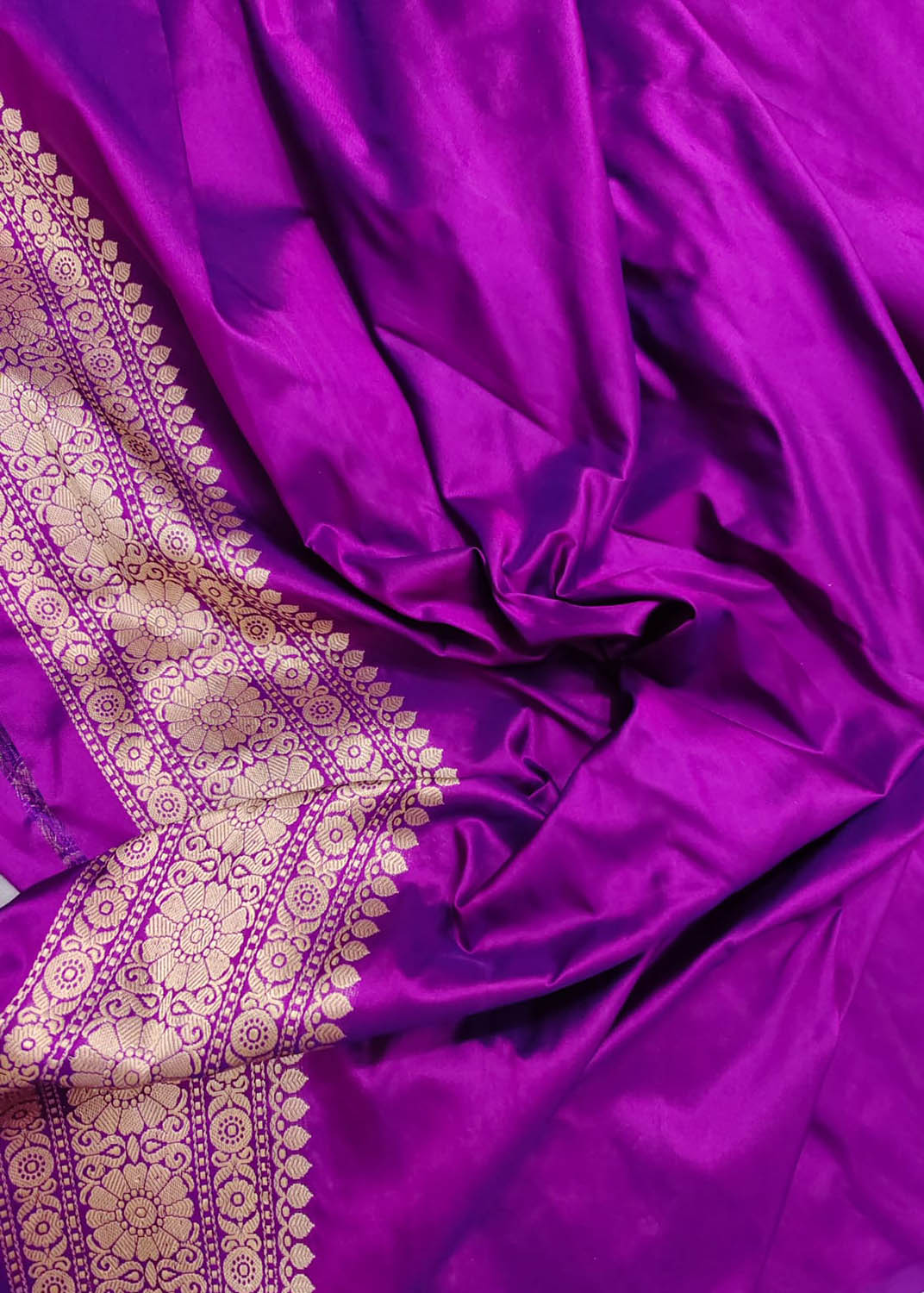 Purple Handloom Banarasi Pure Katan Silk Saree - Luxurion World