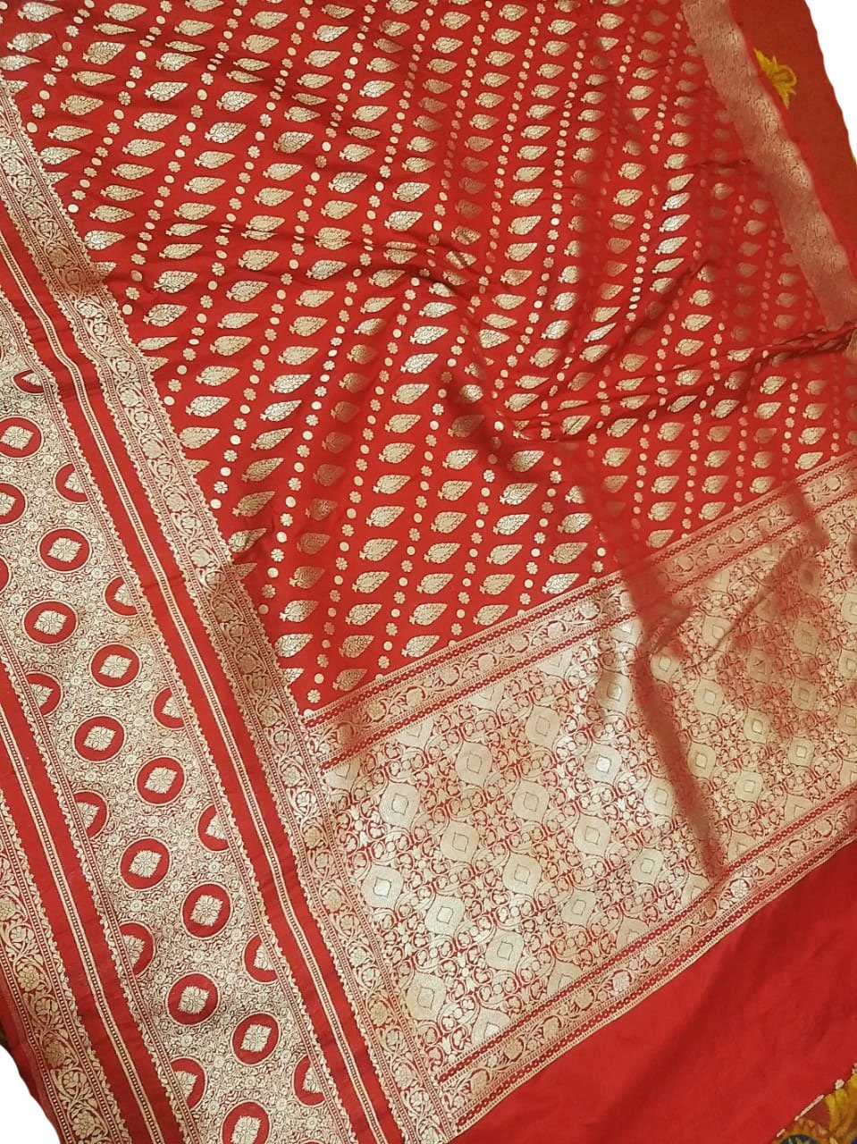Red Handloom Banarasi Soft Katan Silk Opara Fully Kariyal Weaved Saree - Luxurion World