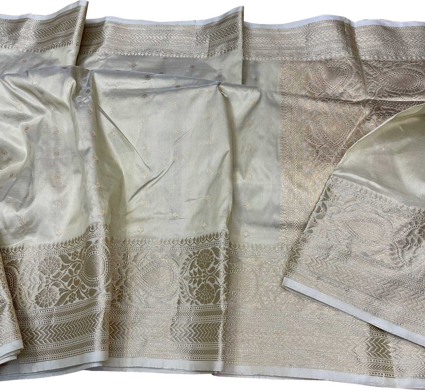 Pastel Banarasi Handloom Pure Katan Silk Saree - Luxurion World