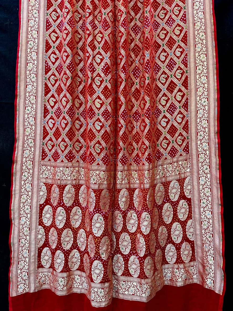 Red Banarasi Bandhani Pure Georgette Meenakari Saree - Luxurion World