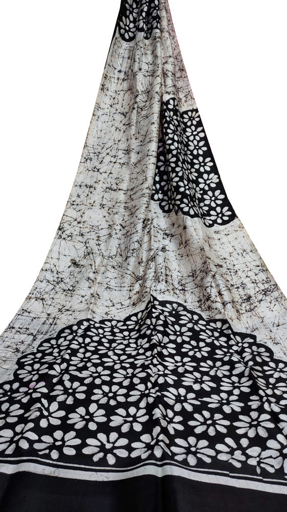 Off White Hand Batik Bishnupuri Silk Saree - Luxurion World