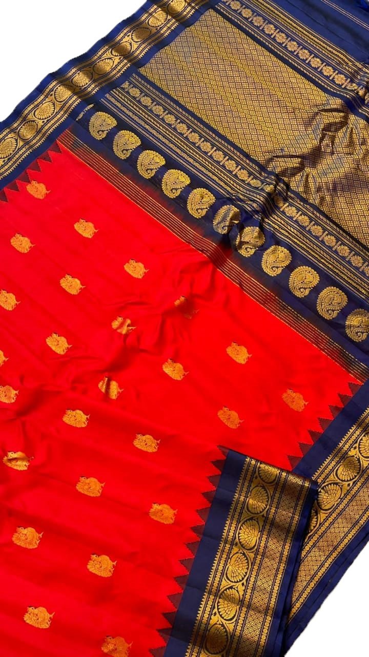 Red Handloom Gadwal Pure Silk Saree - Luxurion World