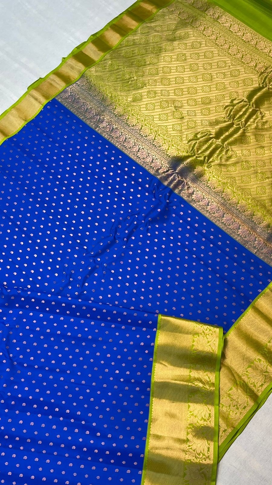 Blue Handloom Gadwal Pure Silk Saree - Luxurion World