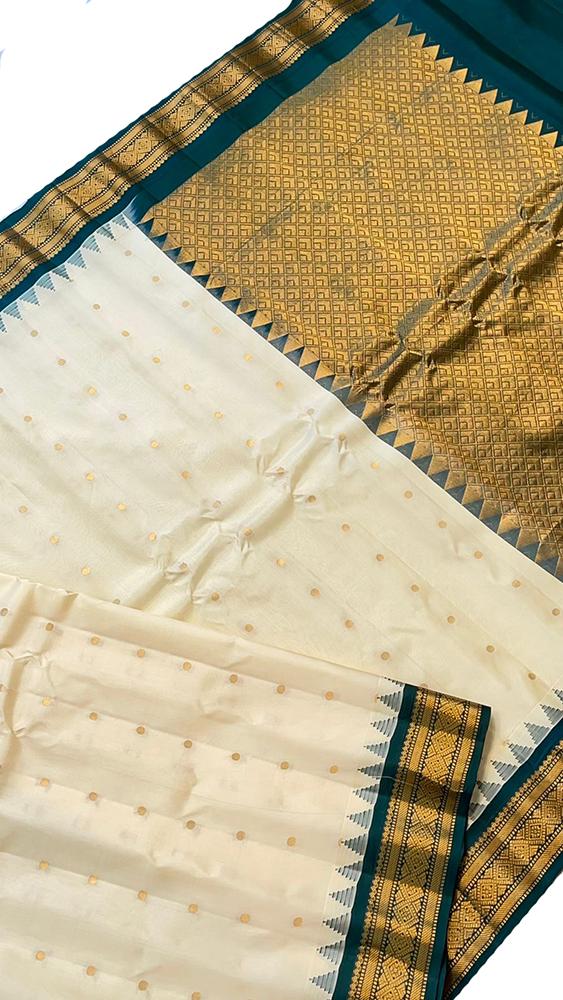 Off White Handloom Gadwal Pure Silk Saree - Luxurion World